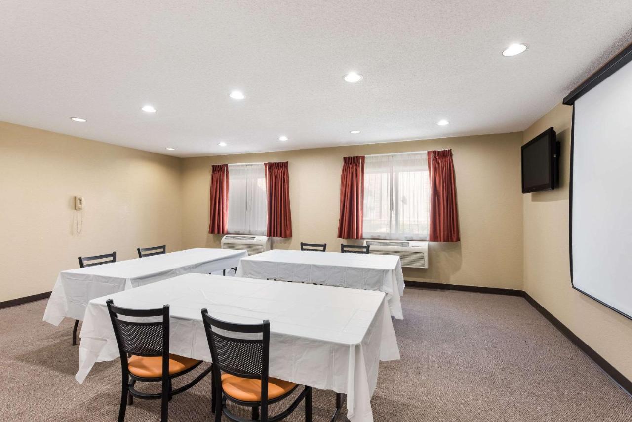 Quality Inn Upper Sandusky Extérieur photo