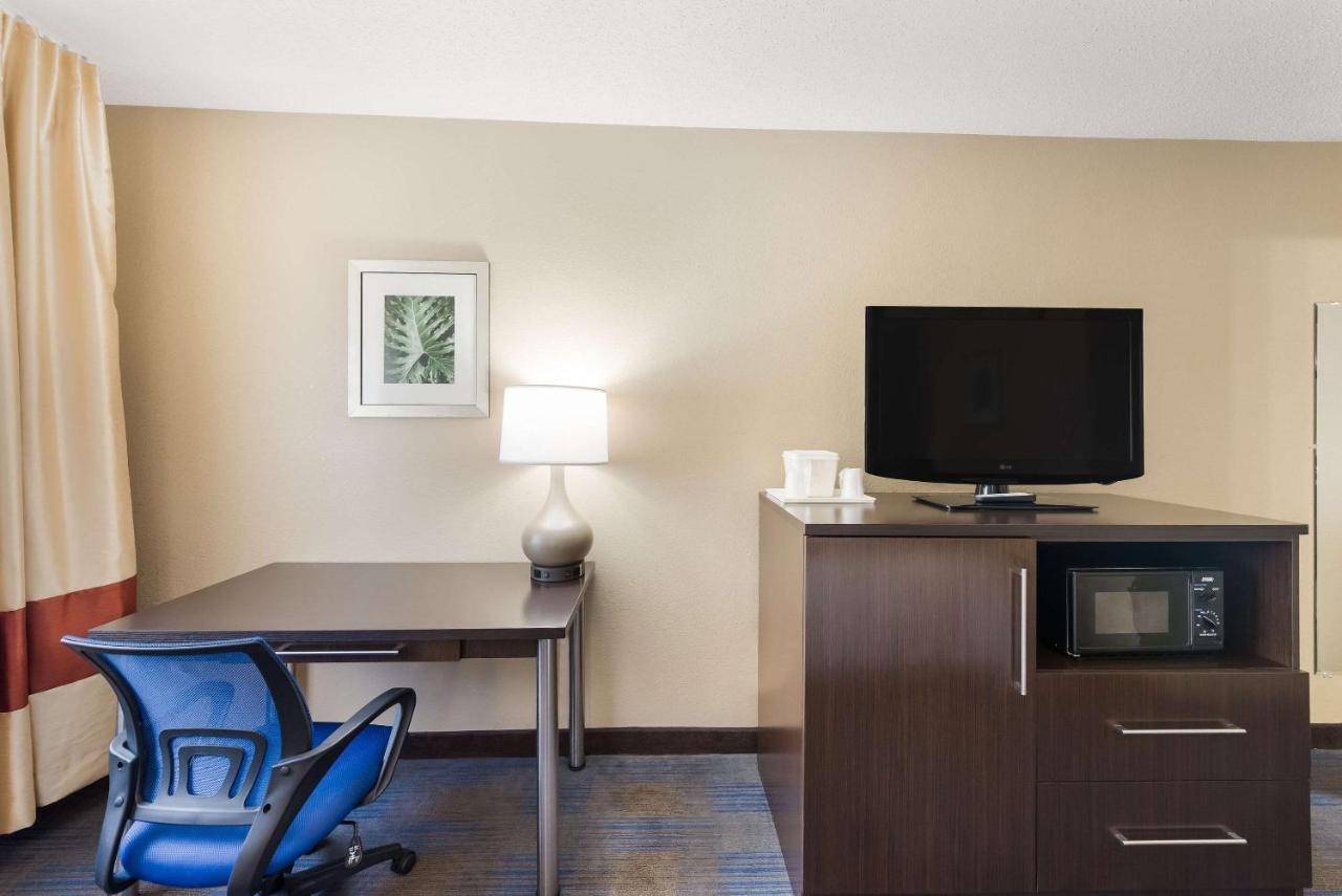 Quality Inn Upper Sandusky Extérieur photo