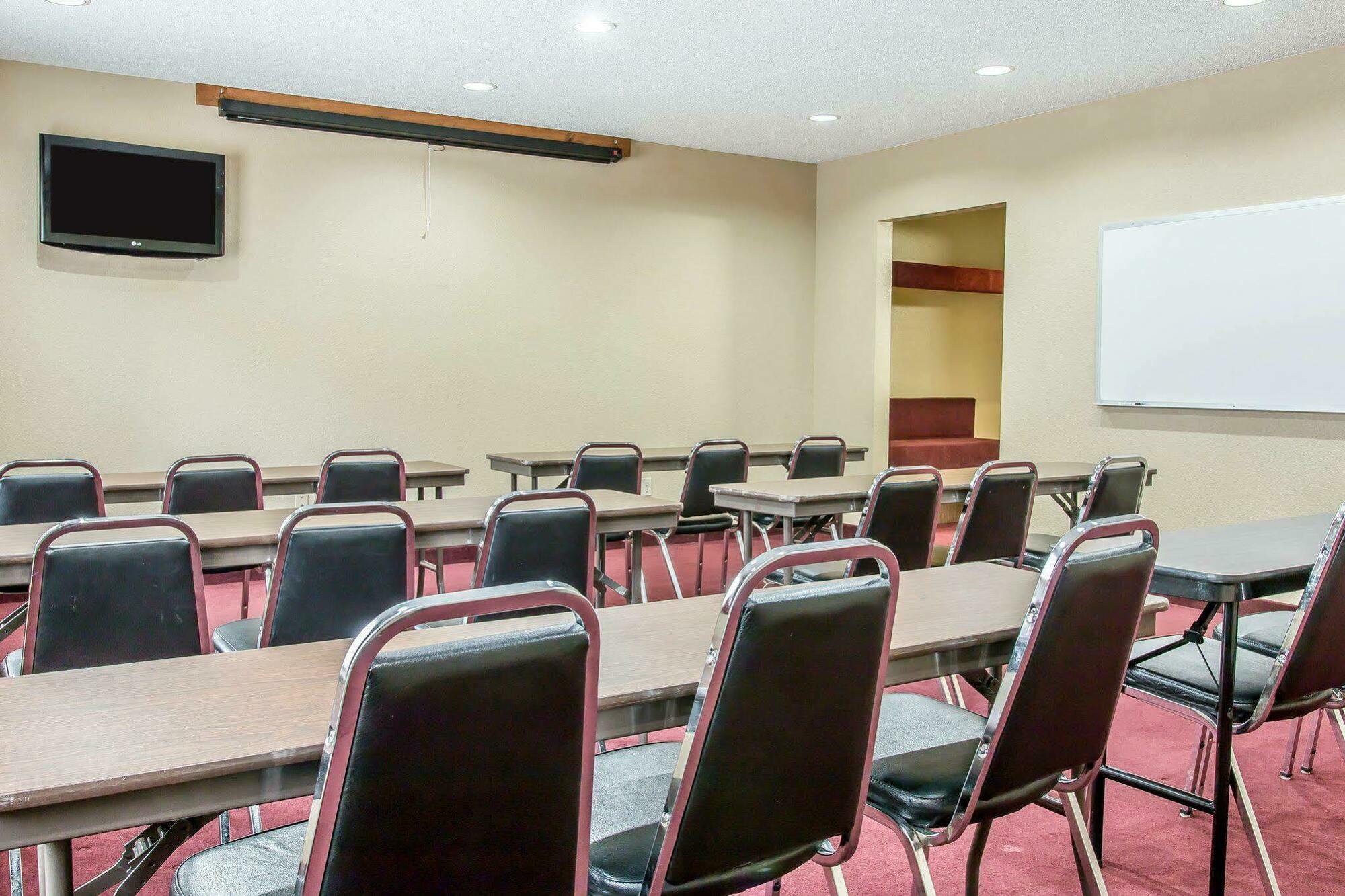 Quality Inn Upper Sandusky Extérieur photo